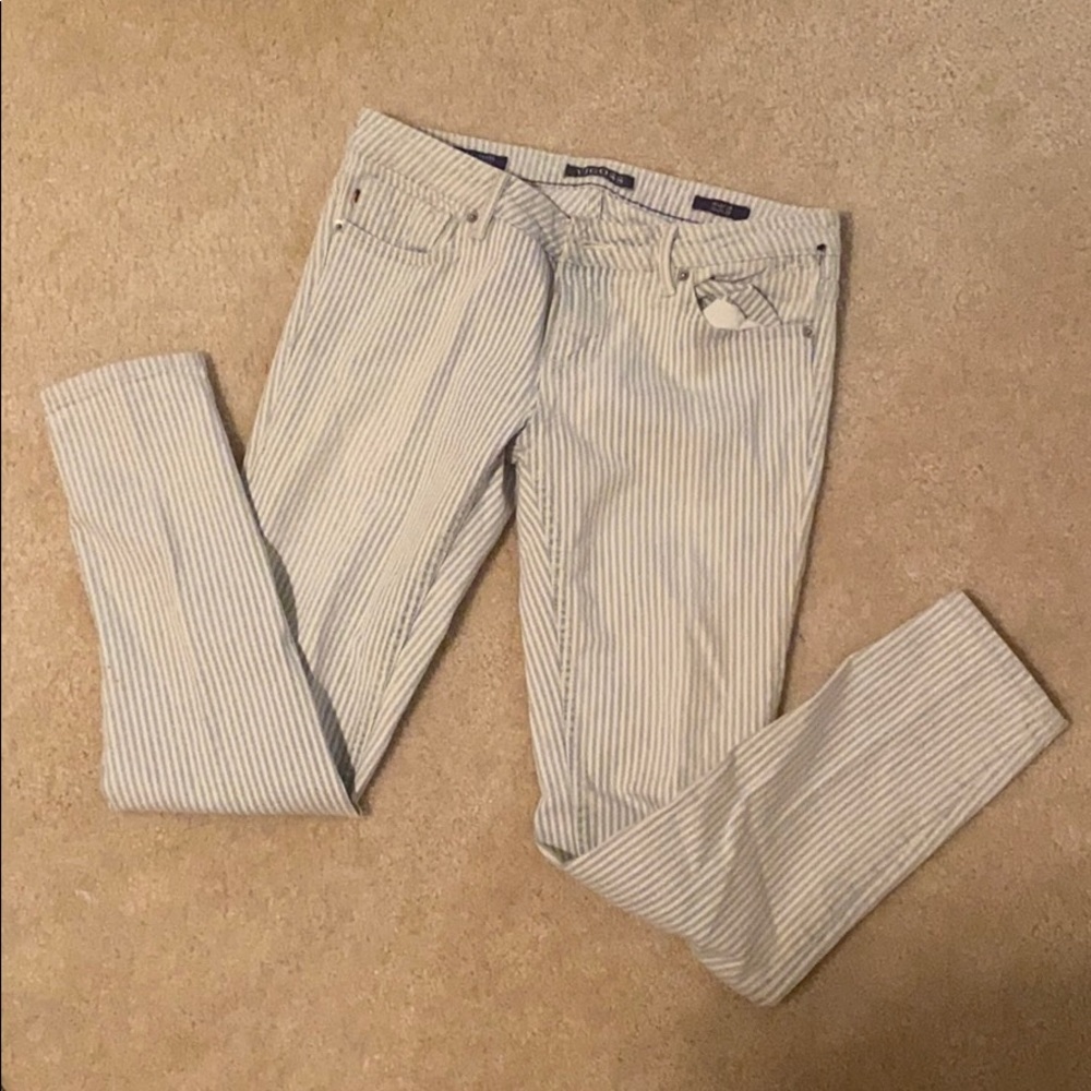 Vigoss Super Skinny striped pants